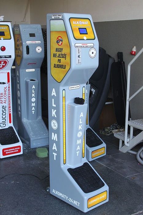 Alkomat zarobkowy na pieniądze urządzenie elektroniczne