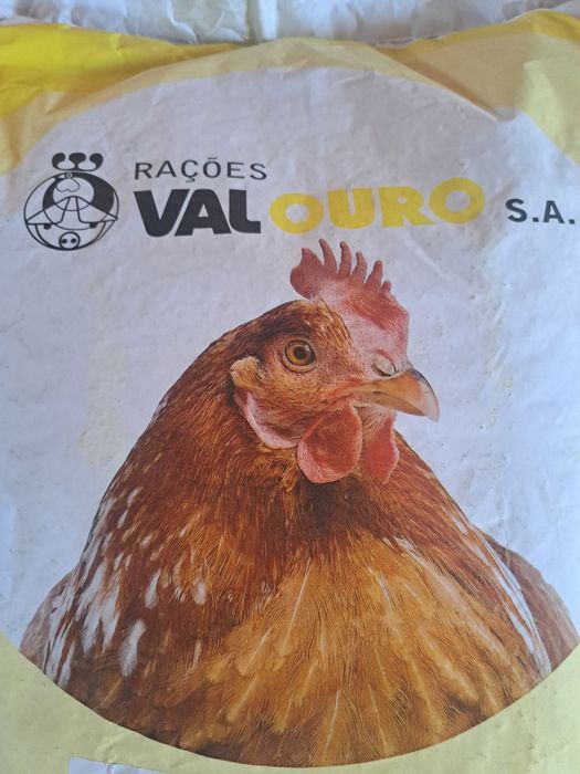 Farinha/ração para galinhas