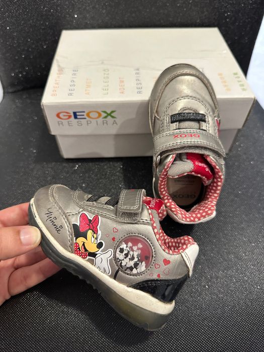 Sapatilhas Minnie Geox Luzes (20)