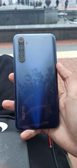 обмен реалмі 6 8/128