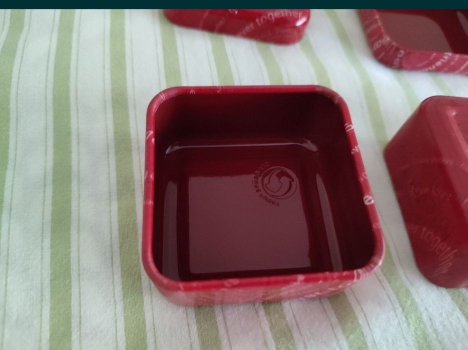 Duas pequenas caixas