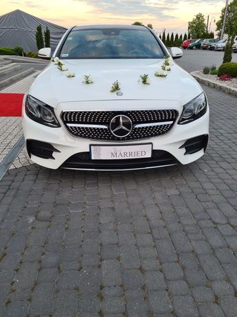 AUTO DO ŚLUBU biały Mercedes E klasa AMG