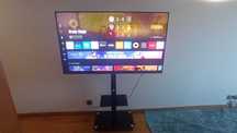 TV GAMER Hisense 55U8KQ –Mini-LED 4K, 144Hz, Perfeito estado/como nova