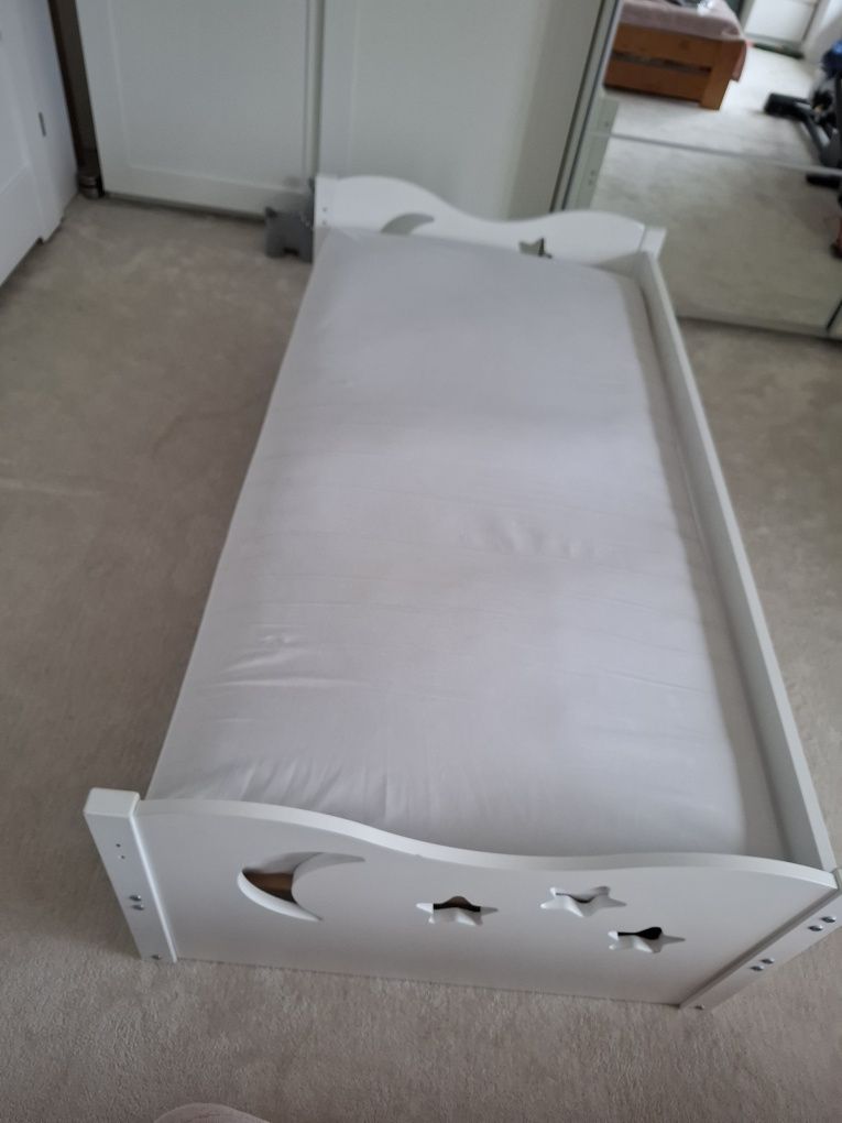 Łóżko 80x160 z materacem