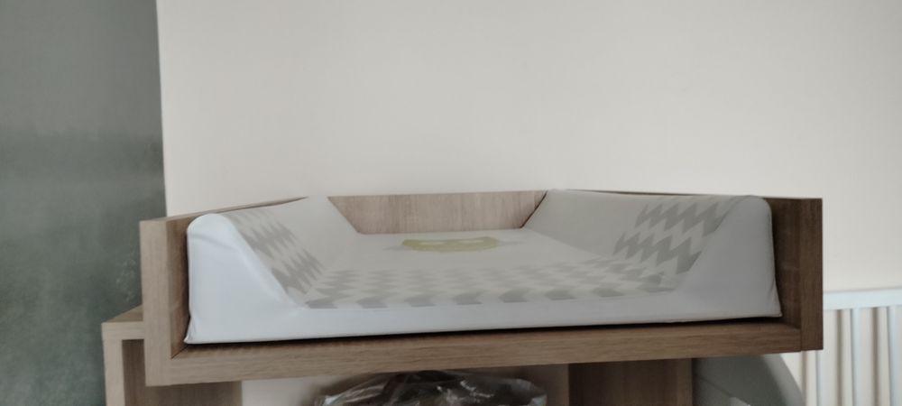 Szafka z nakładką na przewijak