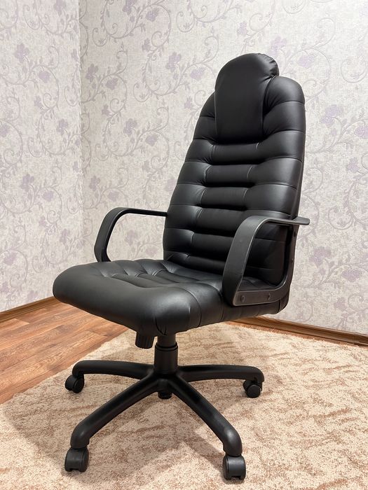 Робоче крісло/стілець