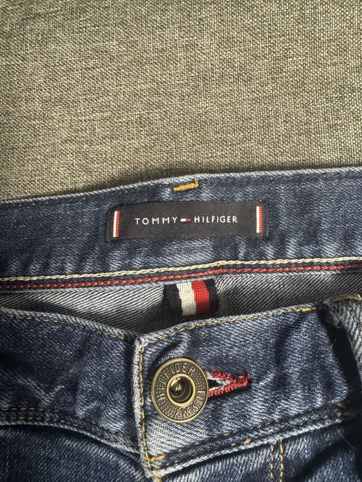 Шорти Tomy Hilfiger розмір 32