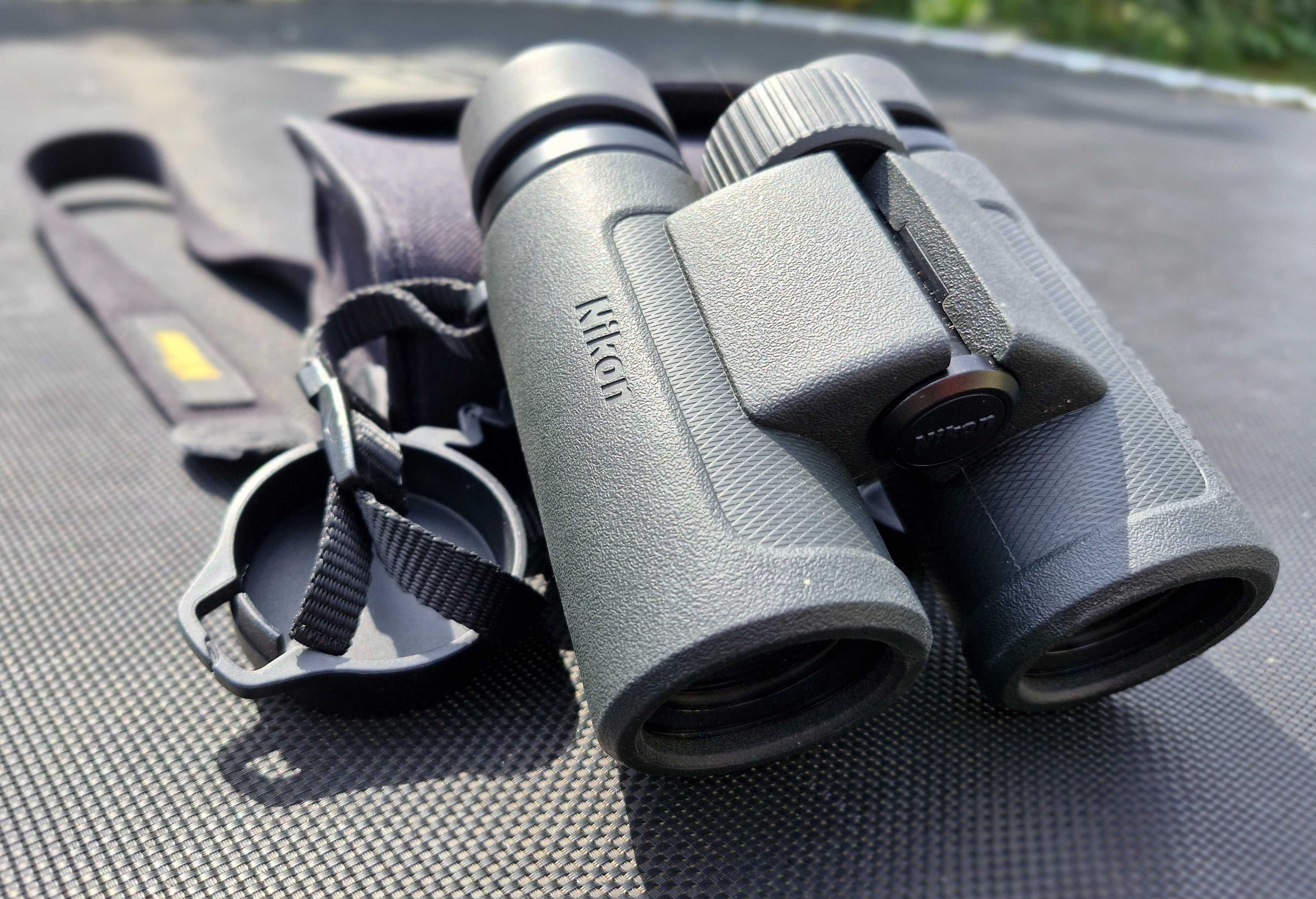 Lornetka Nikon Prostaff P3 8x30 w idealnym stanie