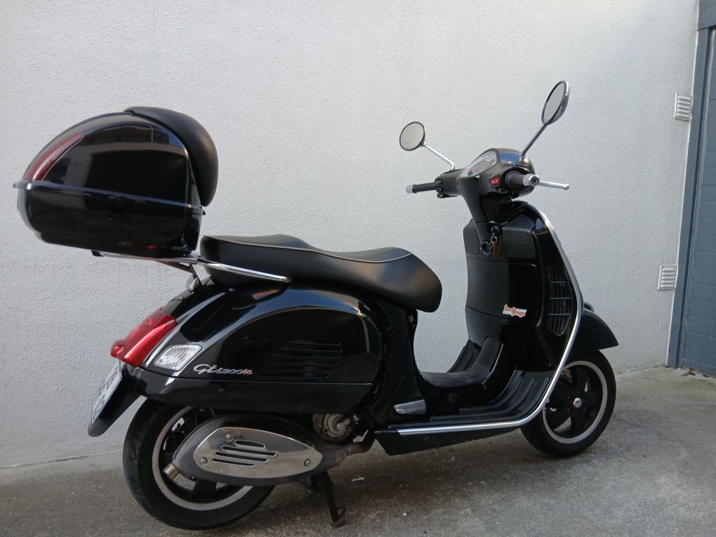 Vendo Vespa GTS 300 Super