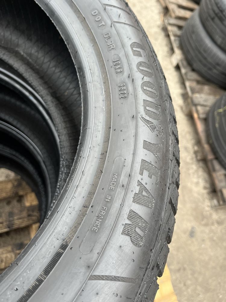 215/55 r17 Goodyear Vector 4Seasons gen2 99% 22 год