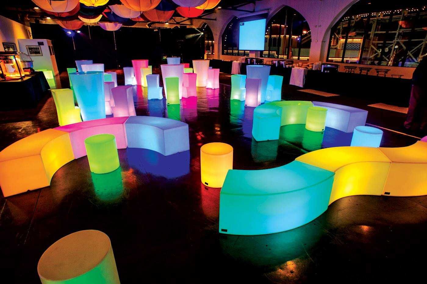 Mobiliario led liquidação
