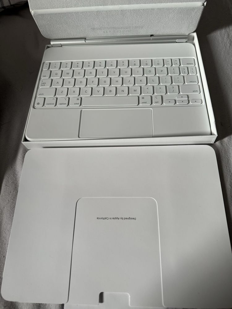 Apple magic keyboard white 11” ORIGINAL