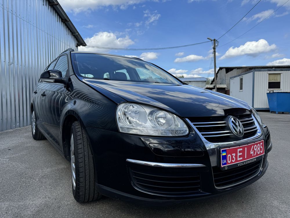 Volkswagen Golf 1.6MPI 2009Рік