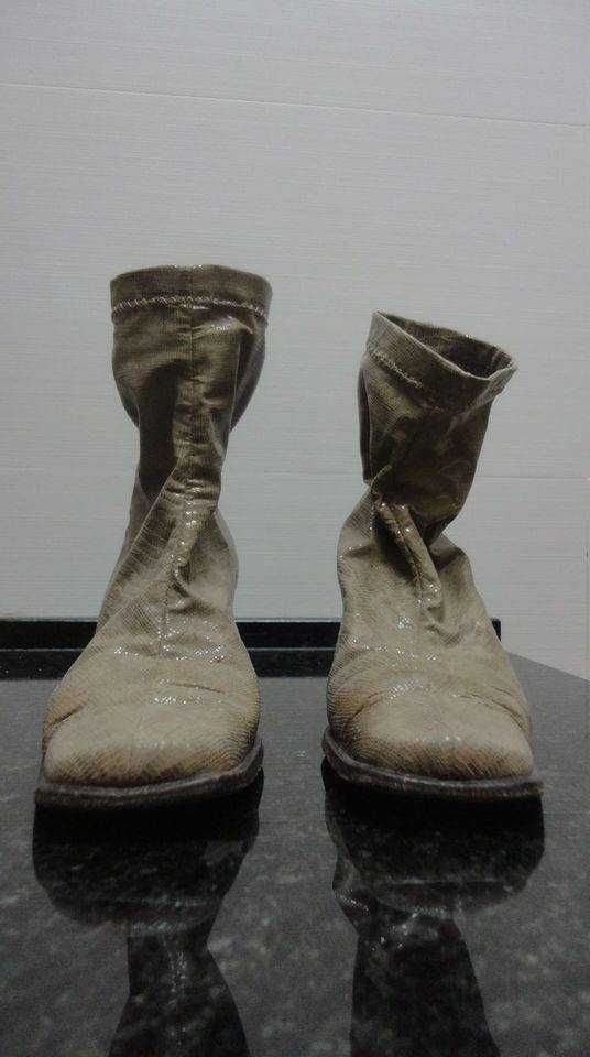 Botas de senhora bege