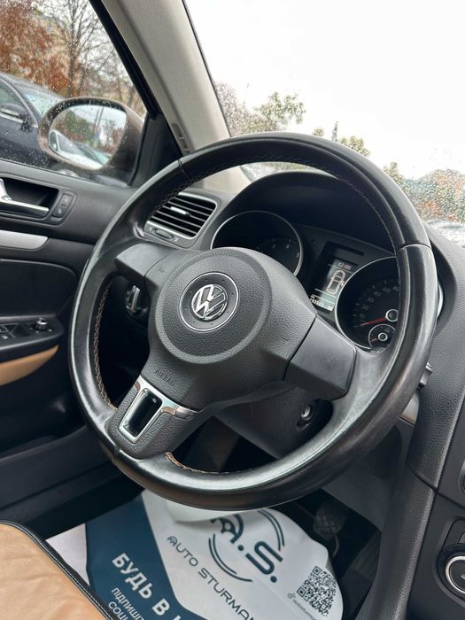 Продам Volkswagen Golf VI 2011 рік можлива розстрочка,кредит,обмін!