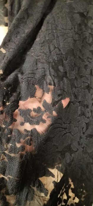 Сукні. Святкові  , дуже гарні , великого розміру