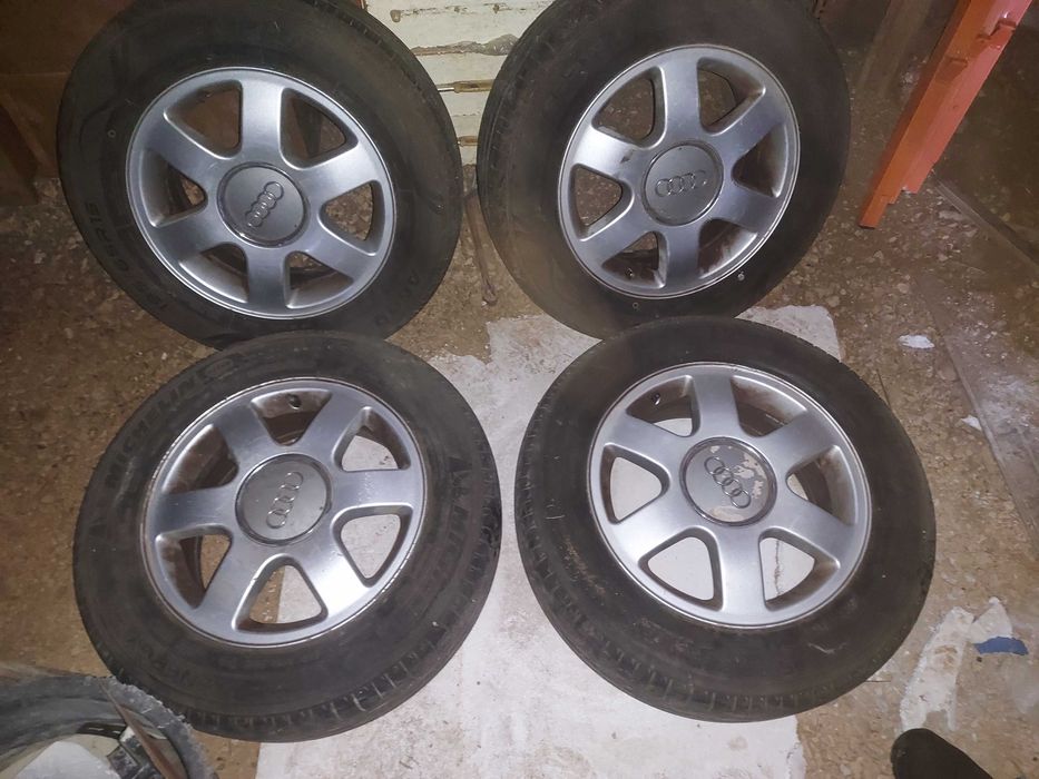 Jantes 15 com pneus Audi A3