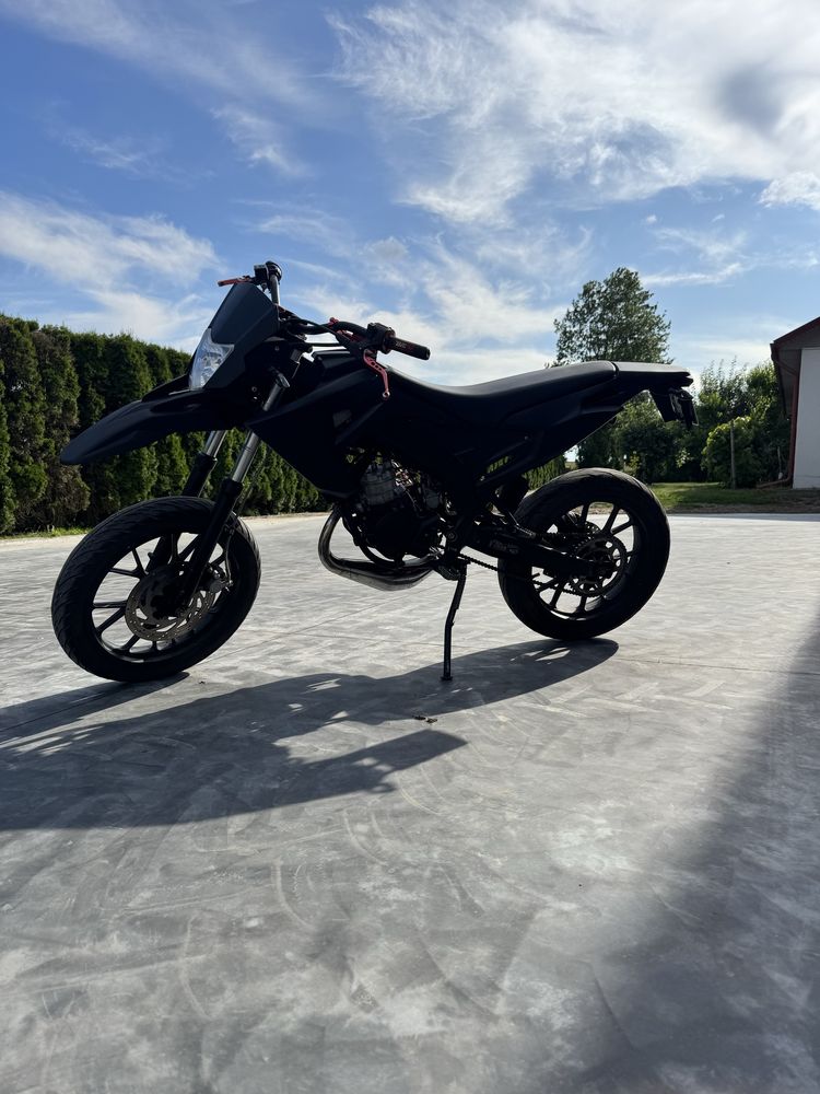 Derbi senda 70 barikit