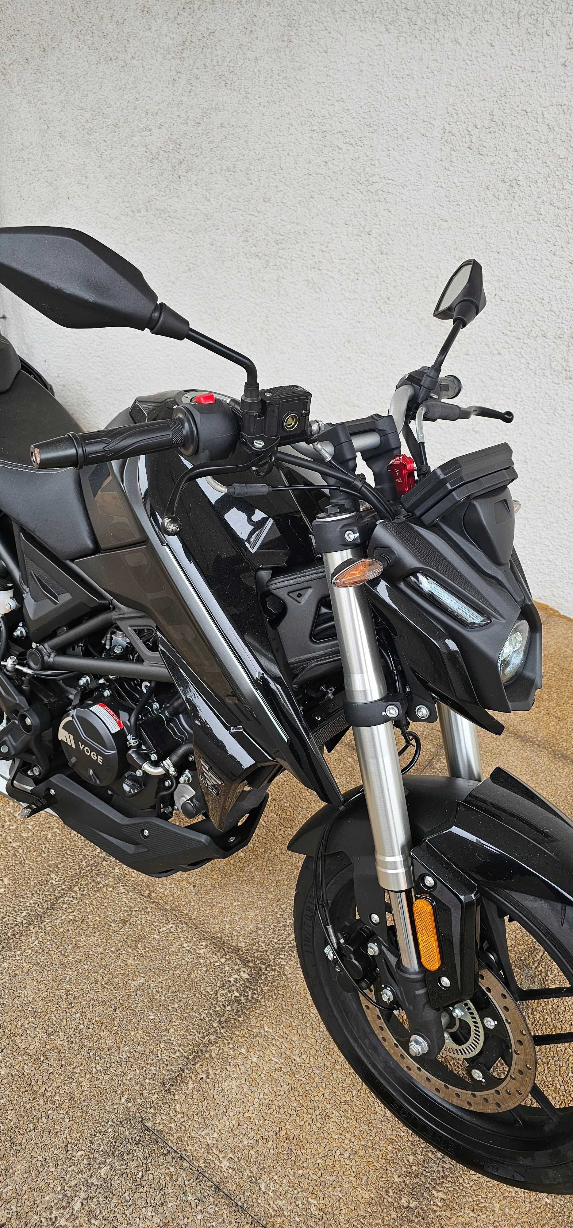 Moto Voge 125 R como nova