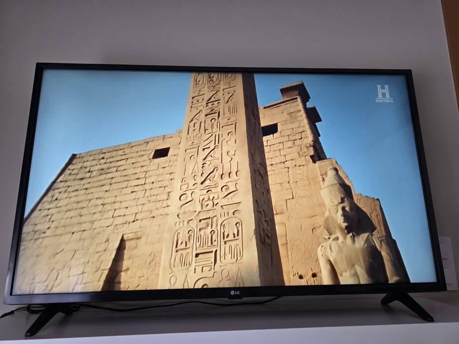 TV LG 43" UQ75006 LED SMART TV 4K