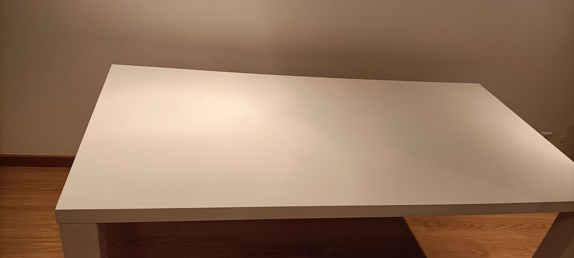 Mesa IKEA, como nova