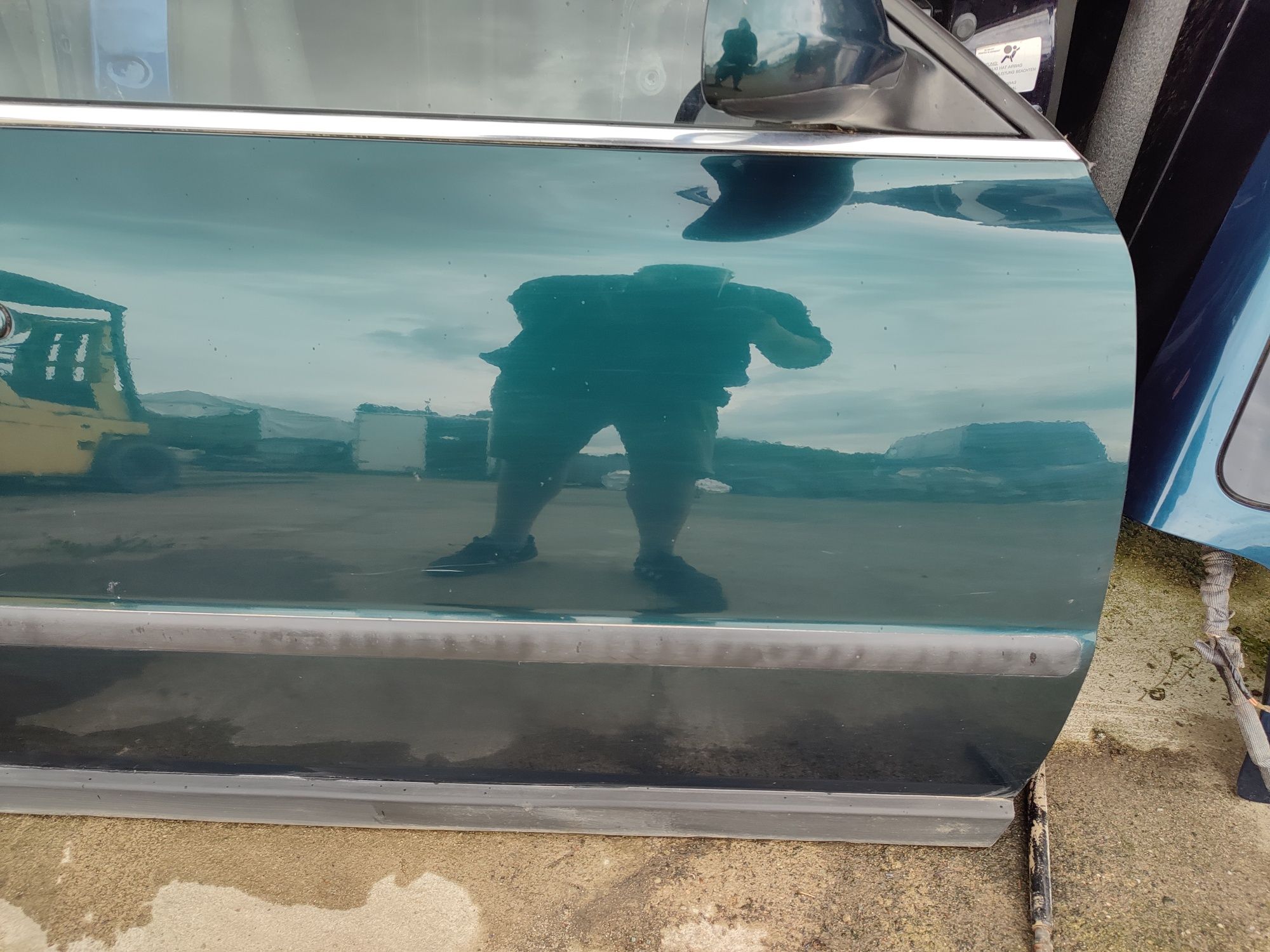 Drzwi prawe prawy przód LB6W passat B5 fl