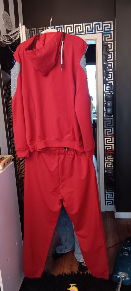 Dres damski czerwony