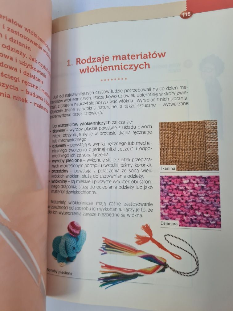 Zajęcia techniczne - Urszula Białka. Podręcznik