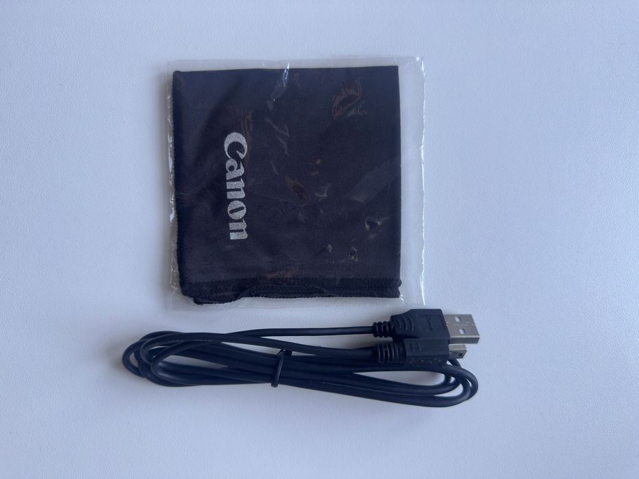 Aparat Canon EOS 700D