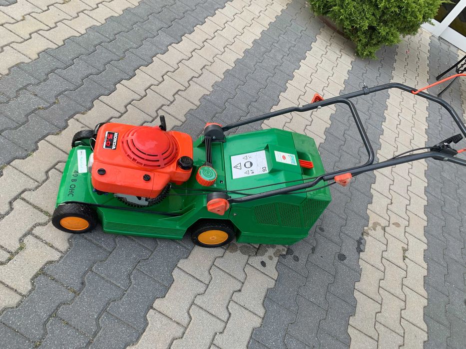 Niemiecka kosiarka spalinowa  BRILL 40 B HONDA GXV 140 stan BDB