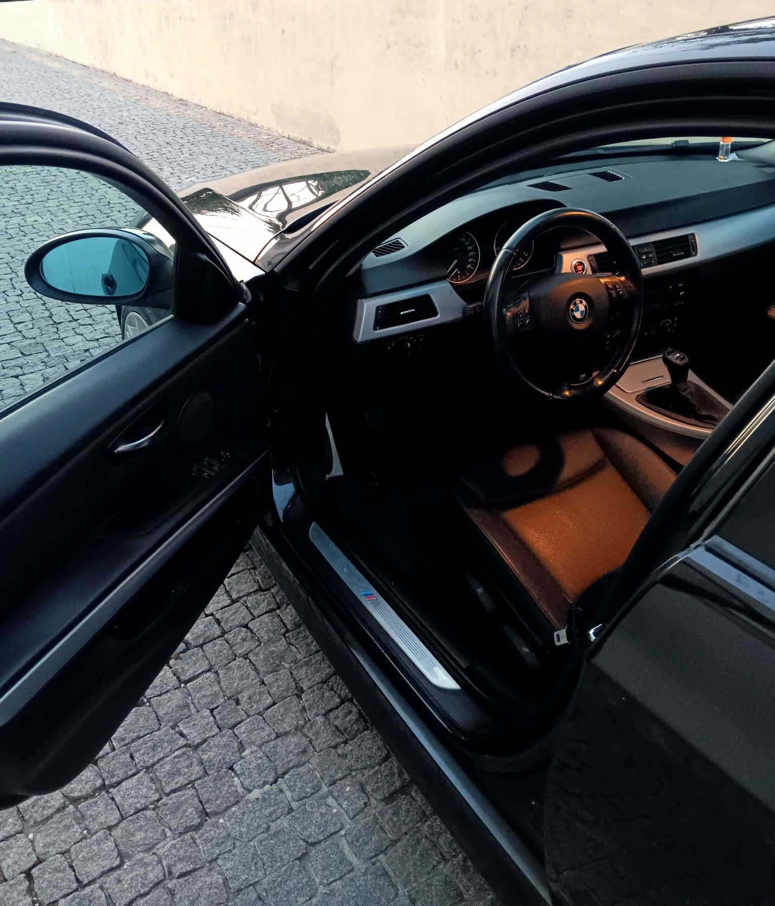 BMW - 320i e90 Sedan