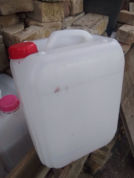 Каністра 10 літрів пластик
