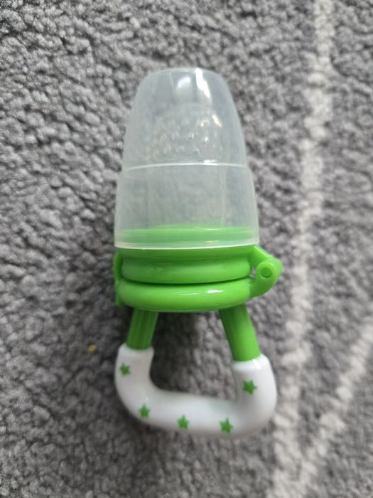 Zestaw 2x butelka Canpol, smoczek do owoców, śliniaki gratis gryzak
