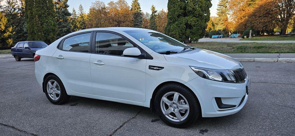 Kia Rio 2012 року