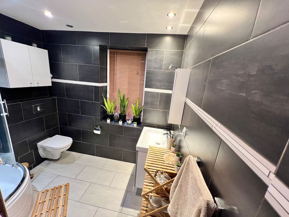 Dom w Zielonej górze w bardzo dobrej lokalizacji przy komendzie