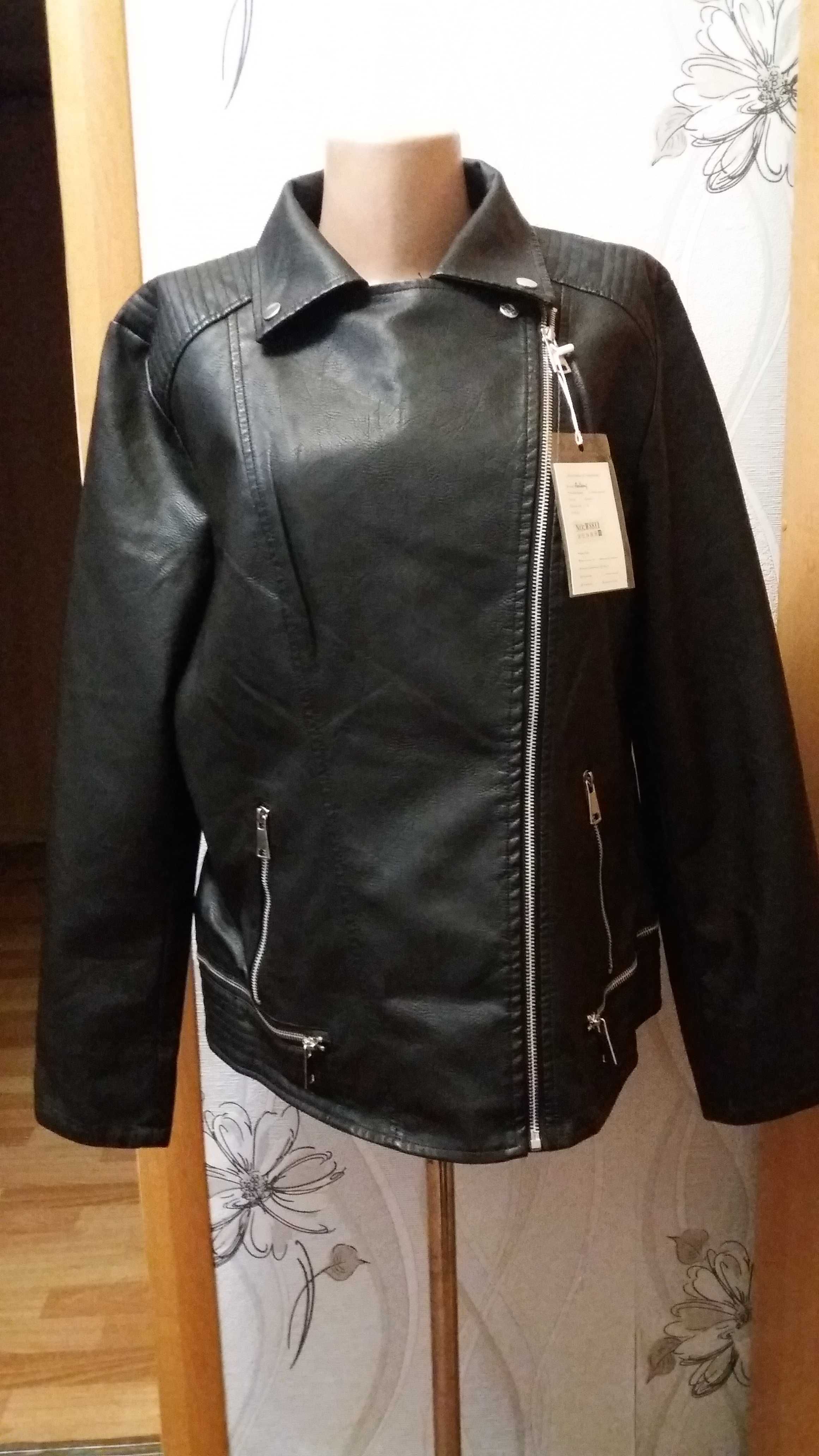 Нова жіноча куртка 50 розміру (о/г 108 о/т 96 о/с 112)