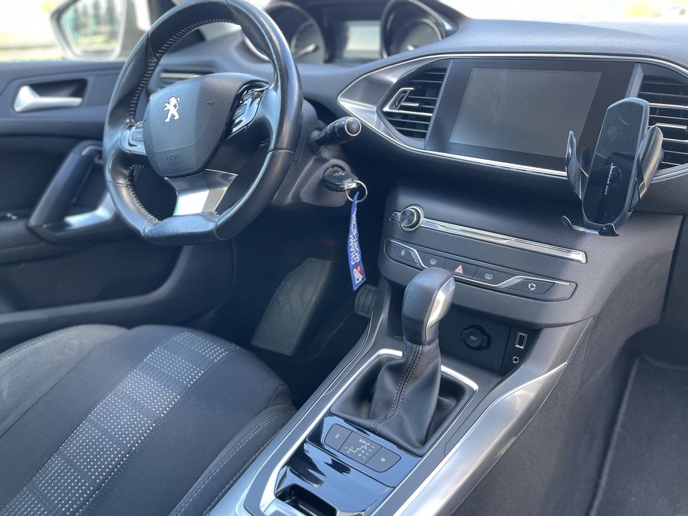 PEUGEOT 308 Caixa Automática