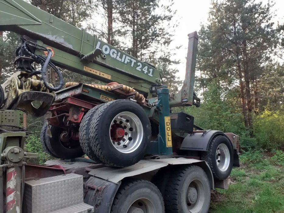 Przyczepa DOLL do drewna drzewa lasu dłużycy