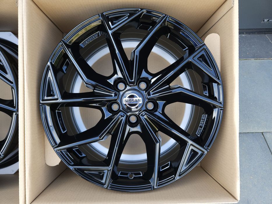 Nissan 18 " Nowe 5x114.3 Qashqai X-Trail Rogue Felgi Czarne Alufelgi