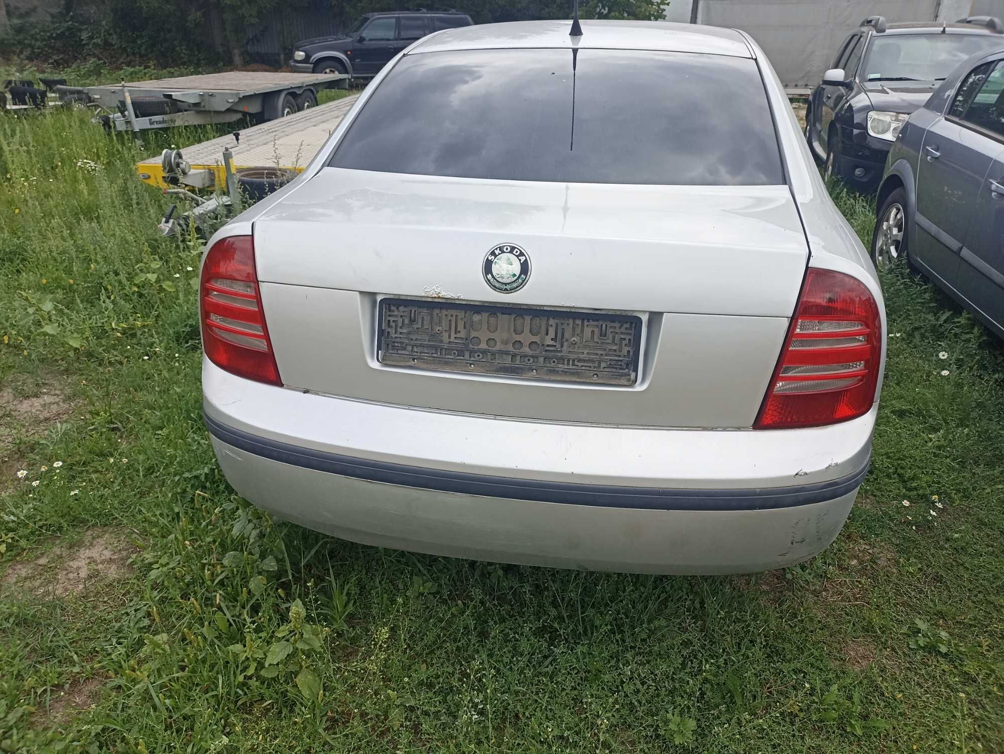 skoda superb I zderzak przód przedni lak 9102