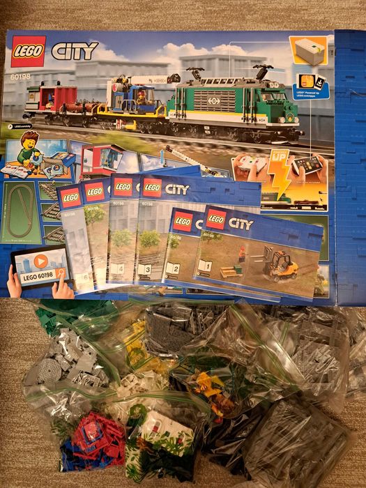 LEGO City, Pociąg towarowy, 60198