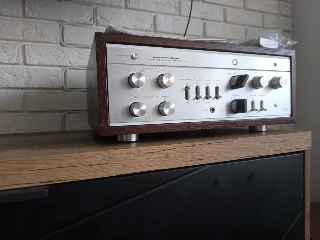 Wzmacniacz Luxman LX-32u jak nowy.