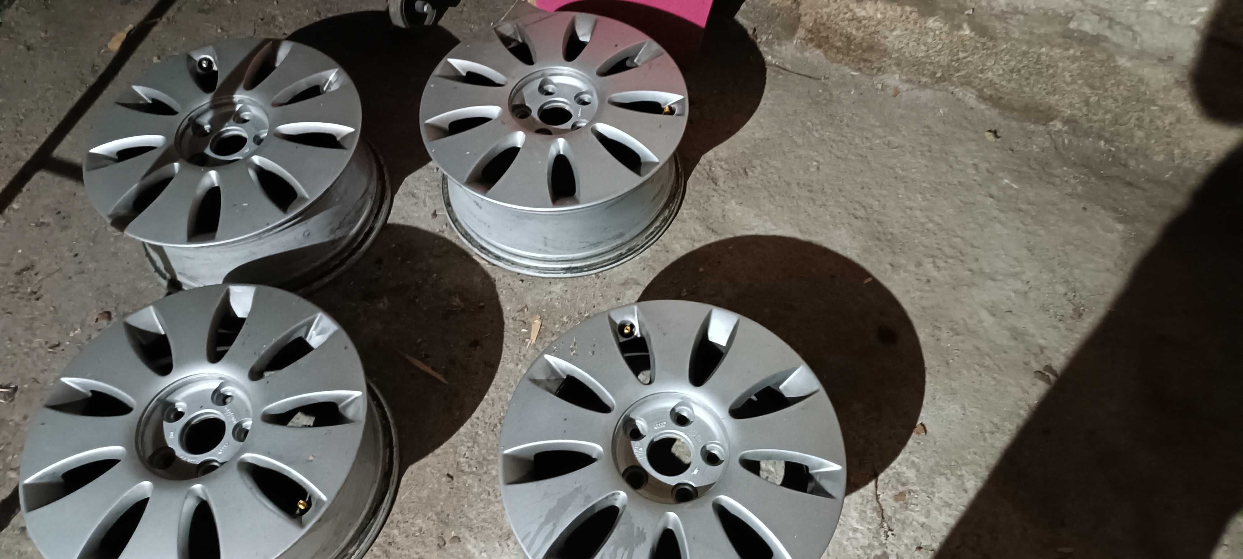 vendo jantes 5x112R16 audi