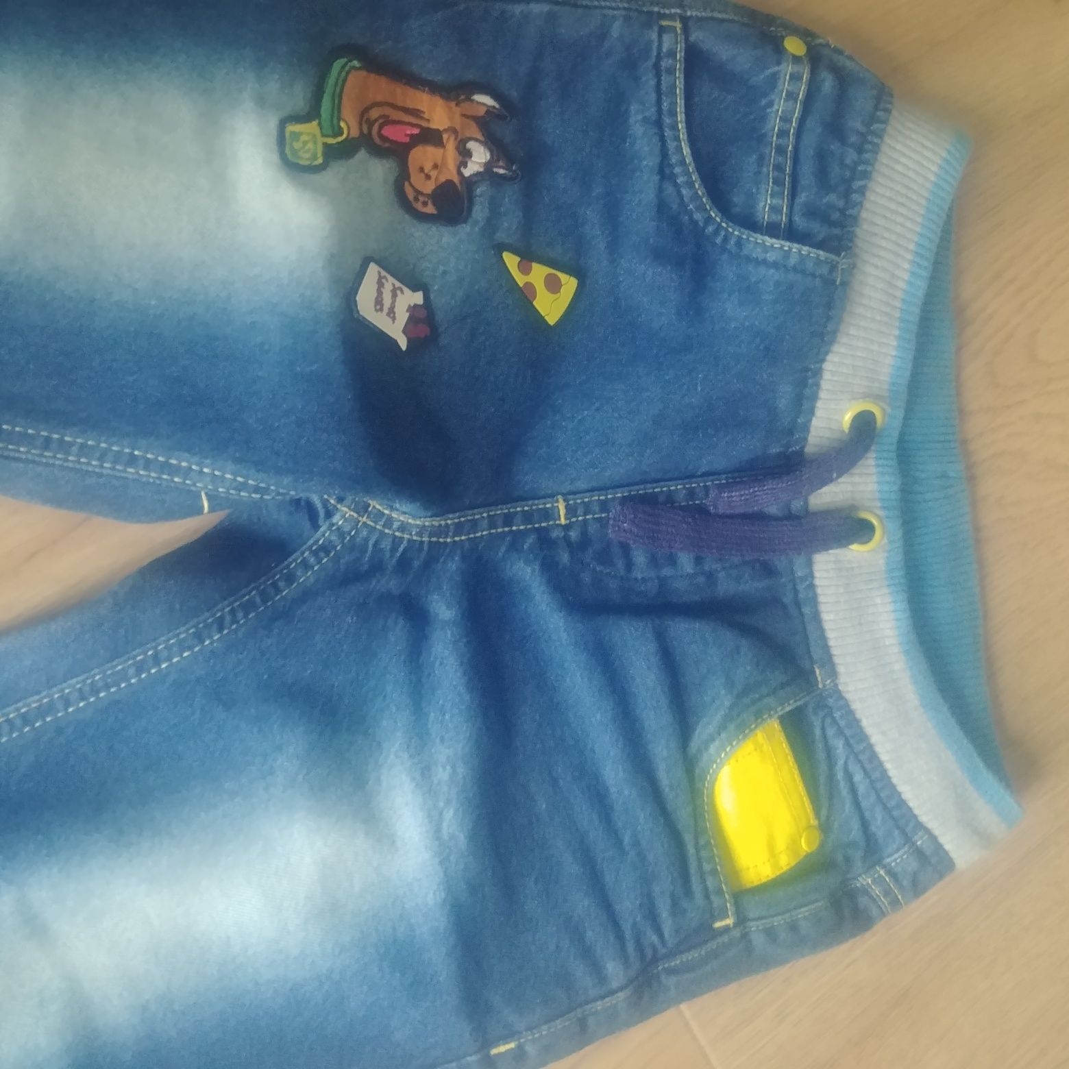 Spodnie jeansowe chłopięce Scooby Doo