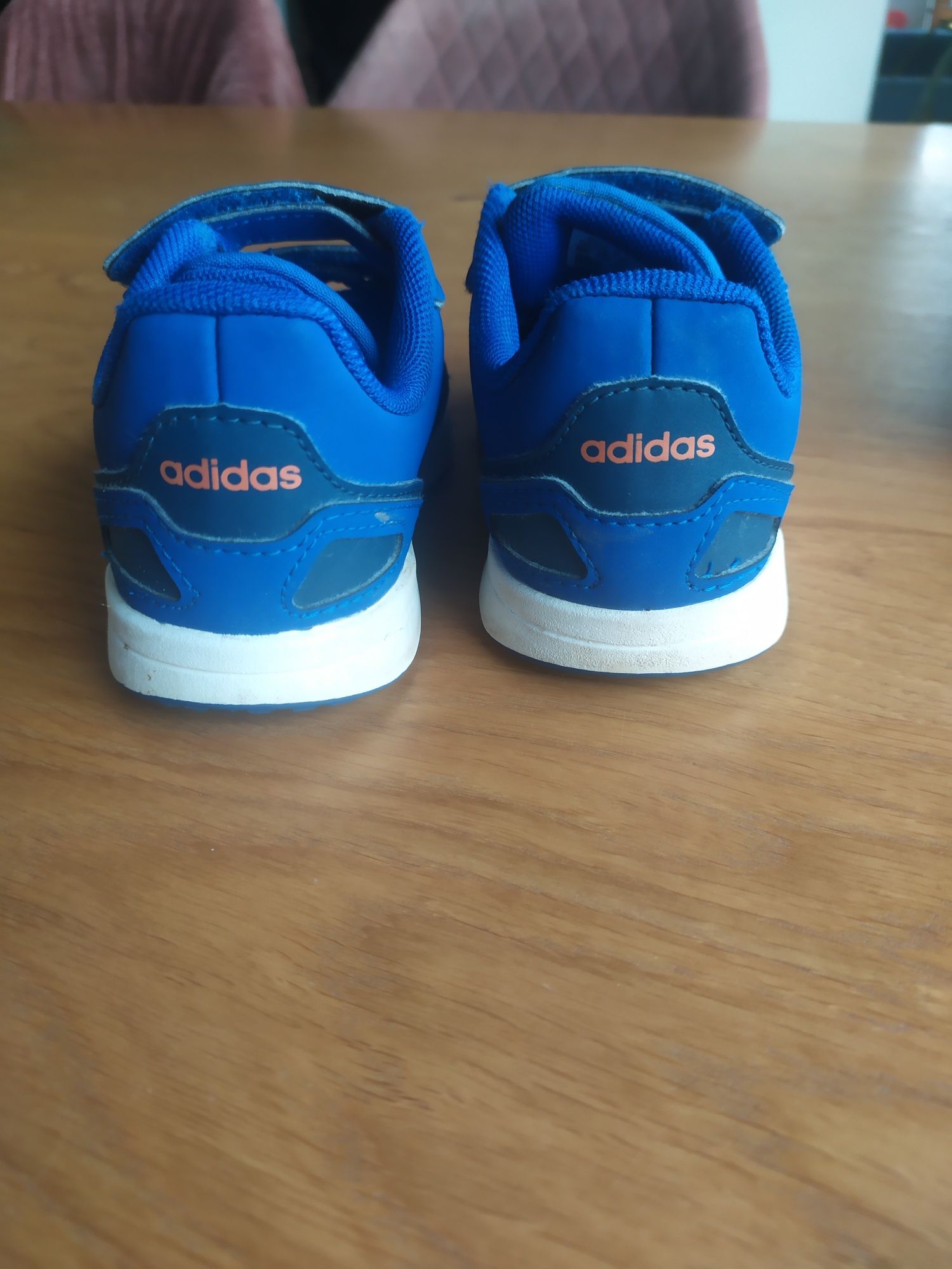 Adidasy Adidas niebieskie R 25 chłopięce