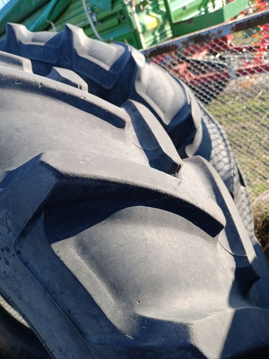 Sprzedam opony 650/65r42, 520/70r38