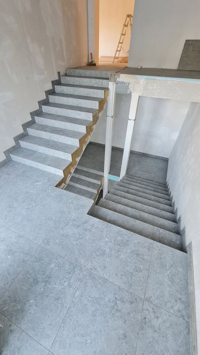 Ремонт квартир та будинків