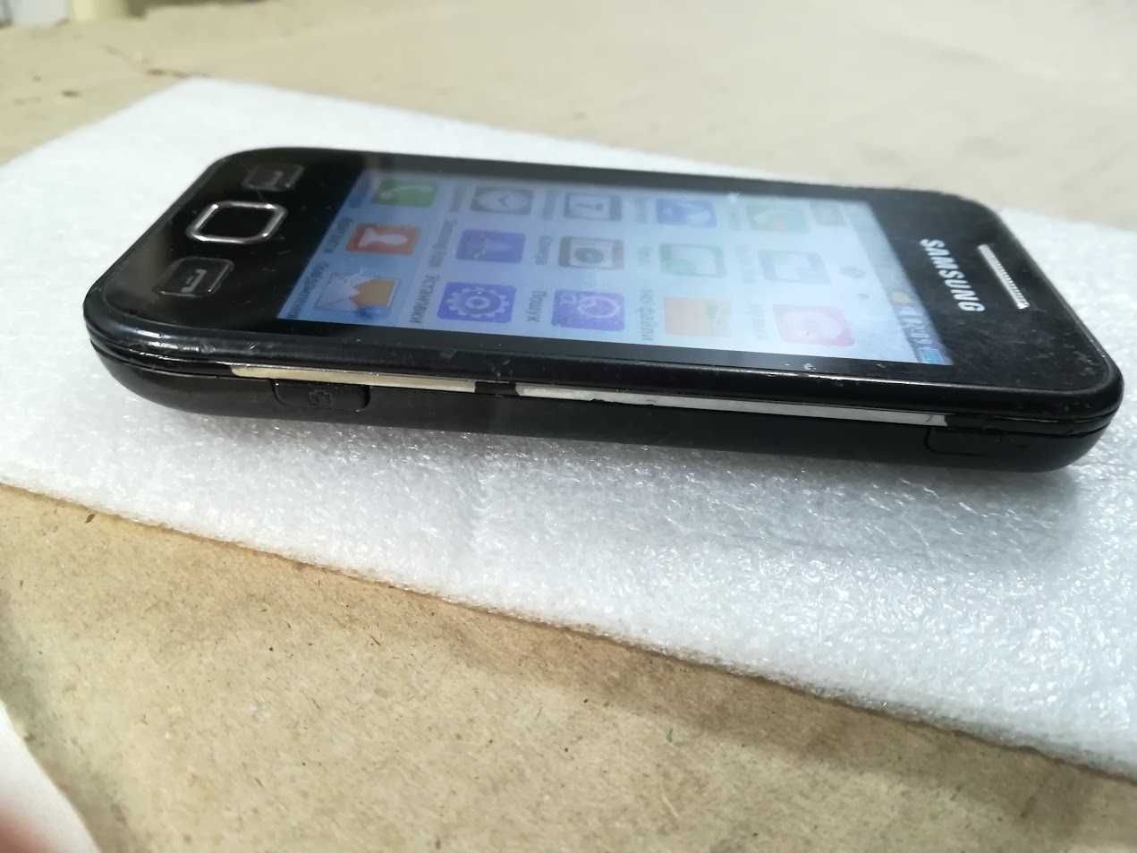 Телефон Samsung Wave 525 S5250 Black