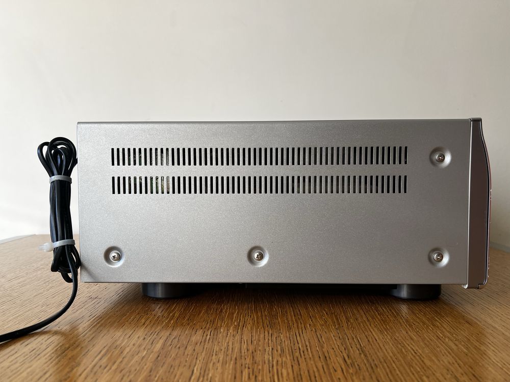 Denon Amplituner AVR-2308 +  pilot