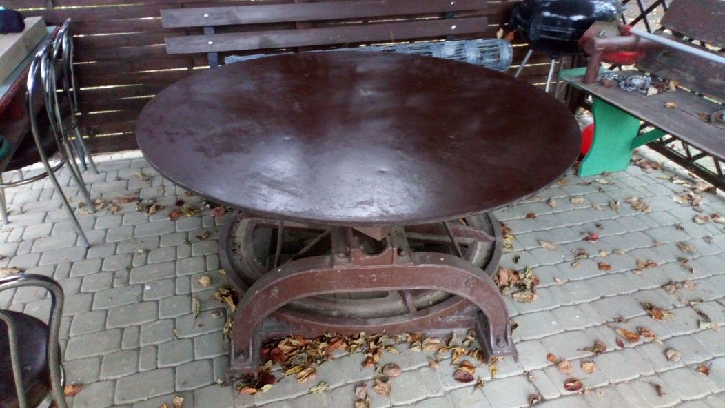 Stary kierat stół obrotowy do ogrodu dekoracja ogrodowa
